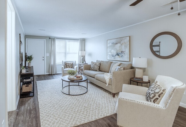 Building Photo - James- Marie Court