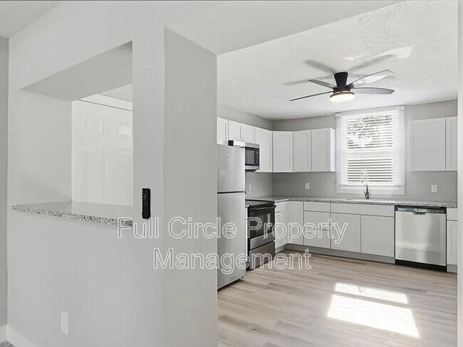 Foto del edificio - 504 Harris St
