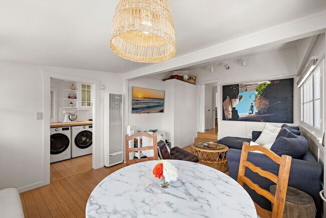 Foto del edificio - Woods Cove Furnished Cottage