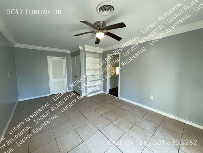 Building Photo - 5042 Lurline Dr