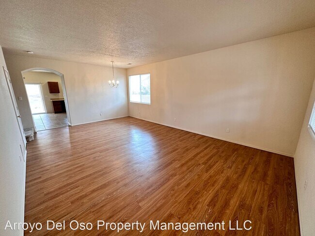 Building Photo - 4 br, 3 bath House - 501 Rain Lily