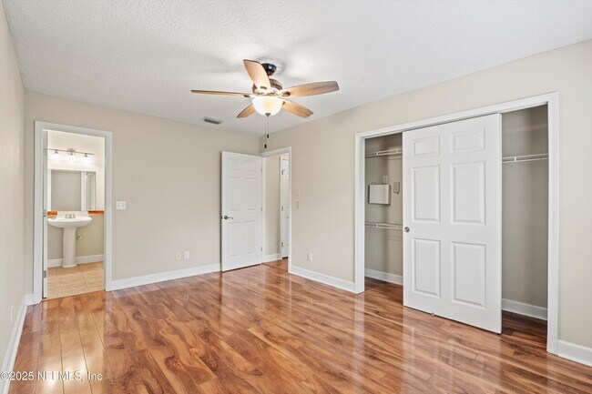 Building Photo - 3434 Blanding Blvd