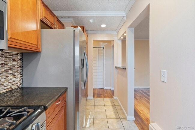 Foto del edificio - 65 W Broadway