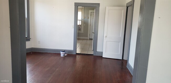 Building Photo - 6 br, 2 bath Duplex - 89 Sanford Pl 2