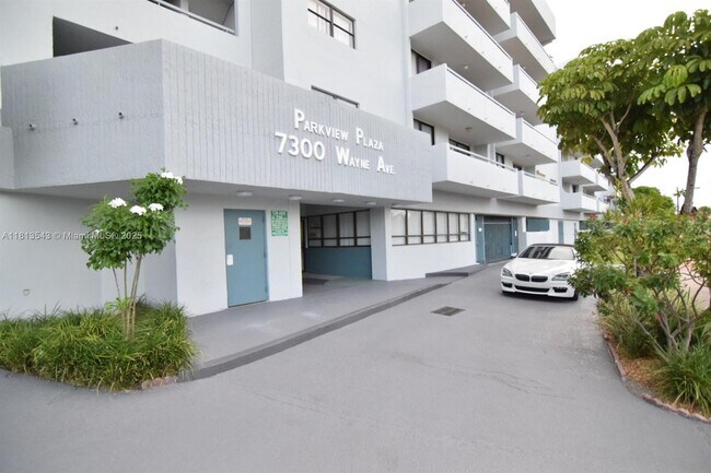 Foto del edificio - 7300 Wayne Ave