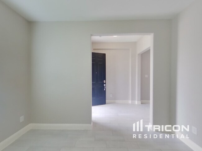 Foto del edificio - 4240 Calla Dr