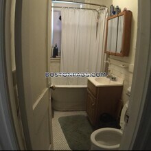 Building Photo - 1175 Boylston St