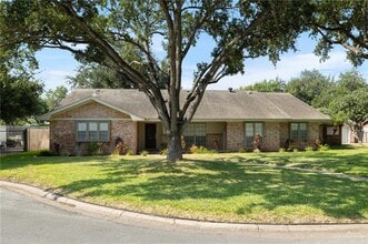 Building Photo - 136 E Harvey Dr