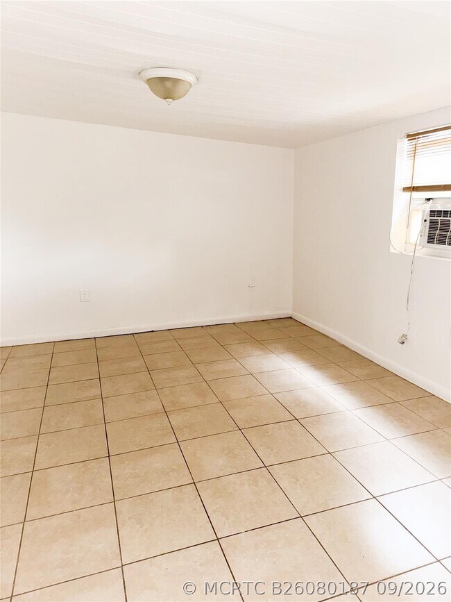 Foto del edificio - 1405 NW 6th Ave