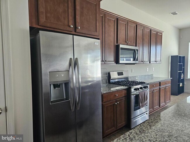 Foto del edificio - 29662 Riverstone Dr