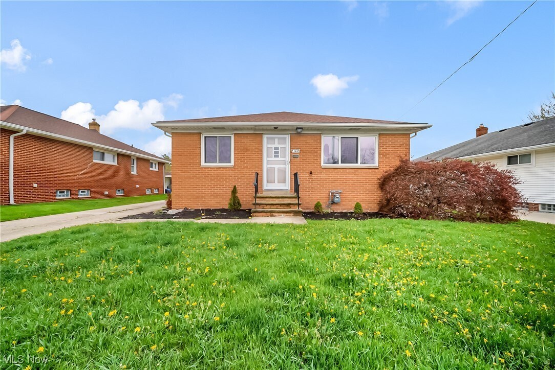 Foto principal - 14608 Wheeler Rd