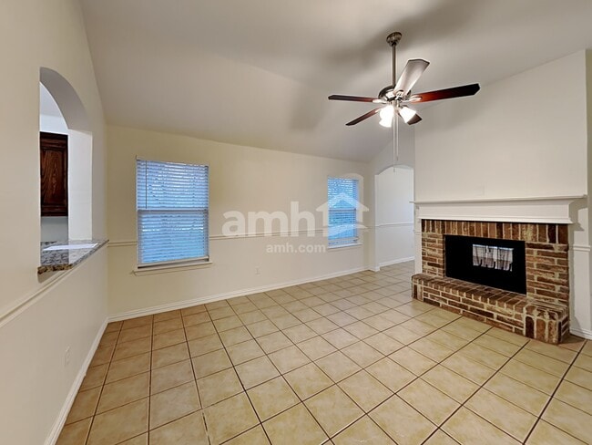 Foto del edificio - 87 Elmwood Trail