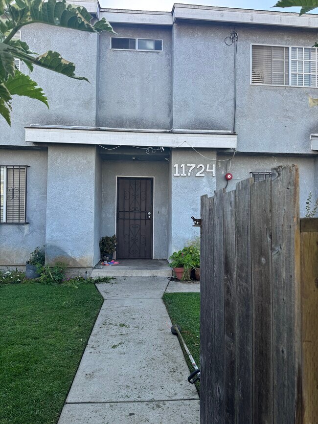 Building Photo - 11724 Truro Ave