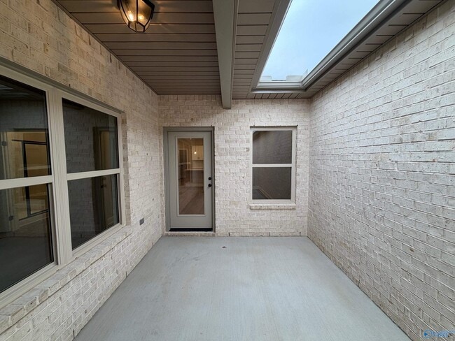 Foto del edificio - 433 Lando Cain Rd