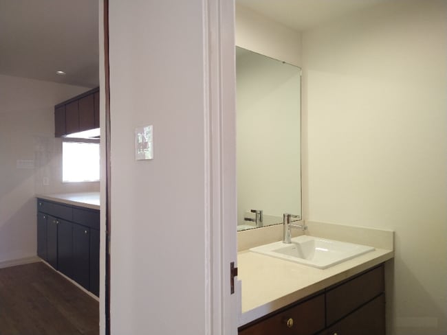 Building Photo - 3319 Metairie Ct