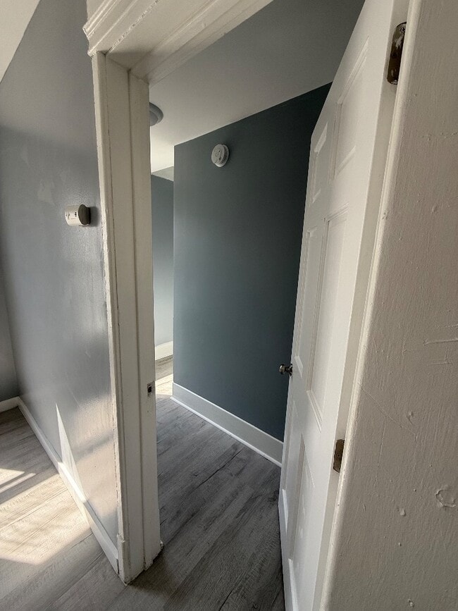 Building Photo - 912 Saratoga St