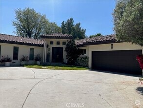 Building Photo - 16772 Knollwood Dr