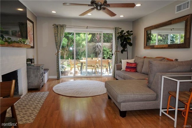 Foto del edificio - 4 br, 2 bath House - 9332 Nautilus Dr 1