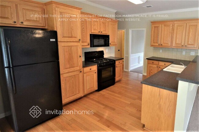 Foto del edificio - 1038 Fountain Lakes Ct