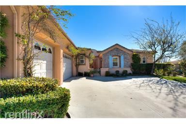 Foto principal - 68 Sea Breeze Ave