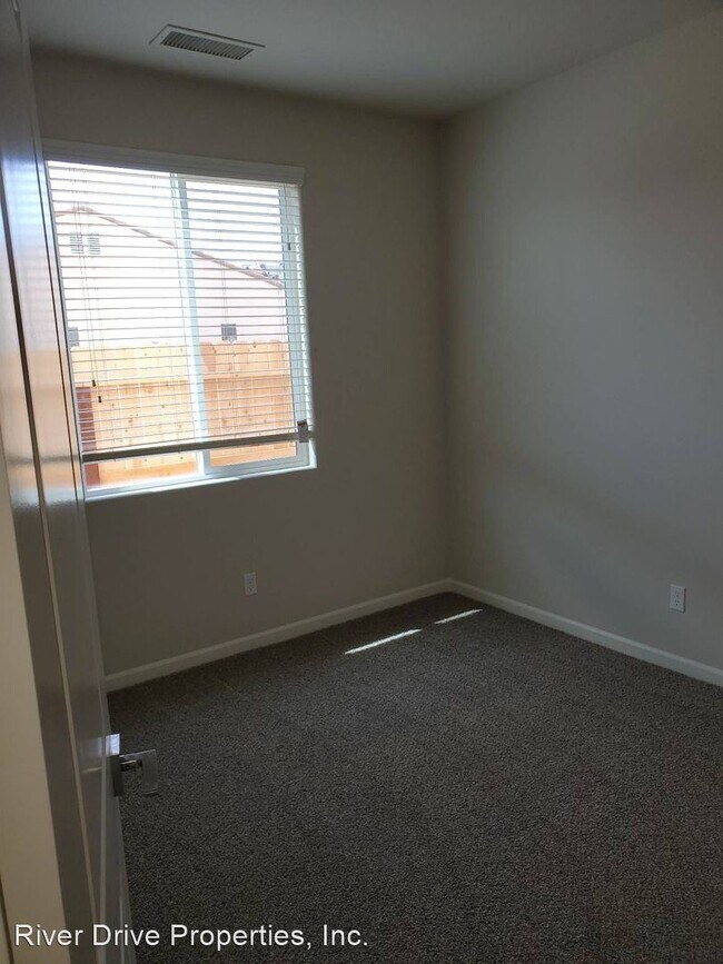 Foto del edificio - 3 br, 2 bath House - 3342 Junipero Ave