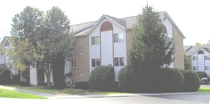 Building Photo - 400 Berryfield Ln