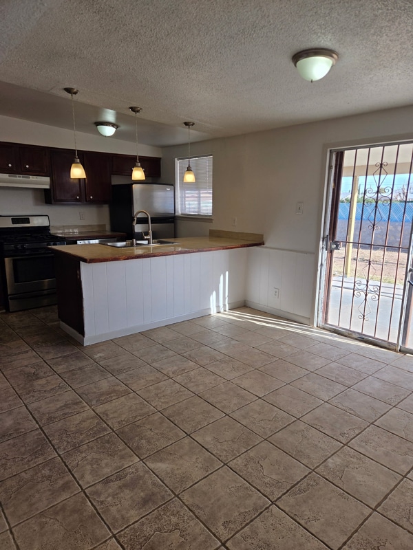 Foto del edificio - 5620 Salem Dr