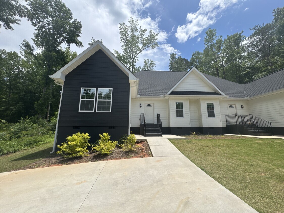 Photo - 48 Charterhouse Ave (Piedmont, SC)