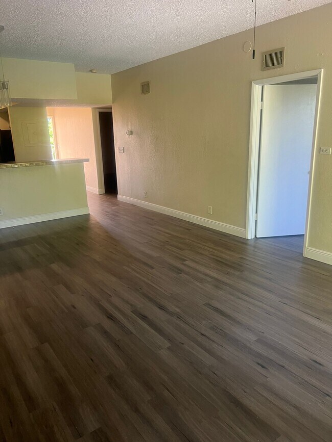 Building Photo - 8284 NW 24th St