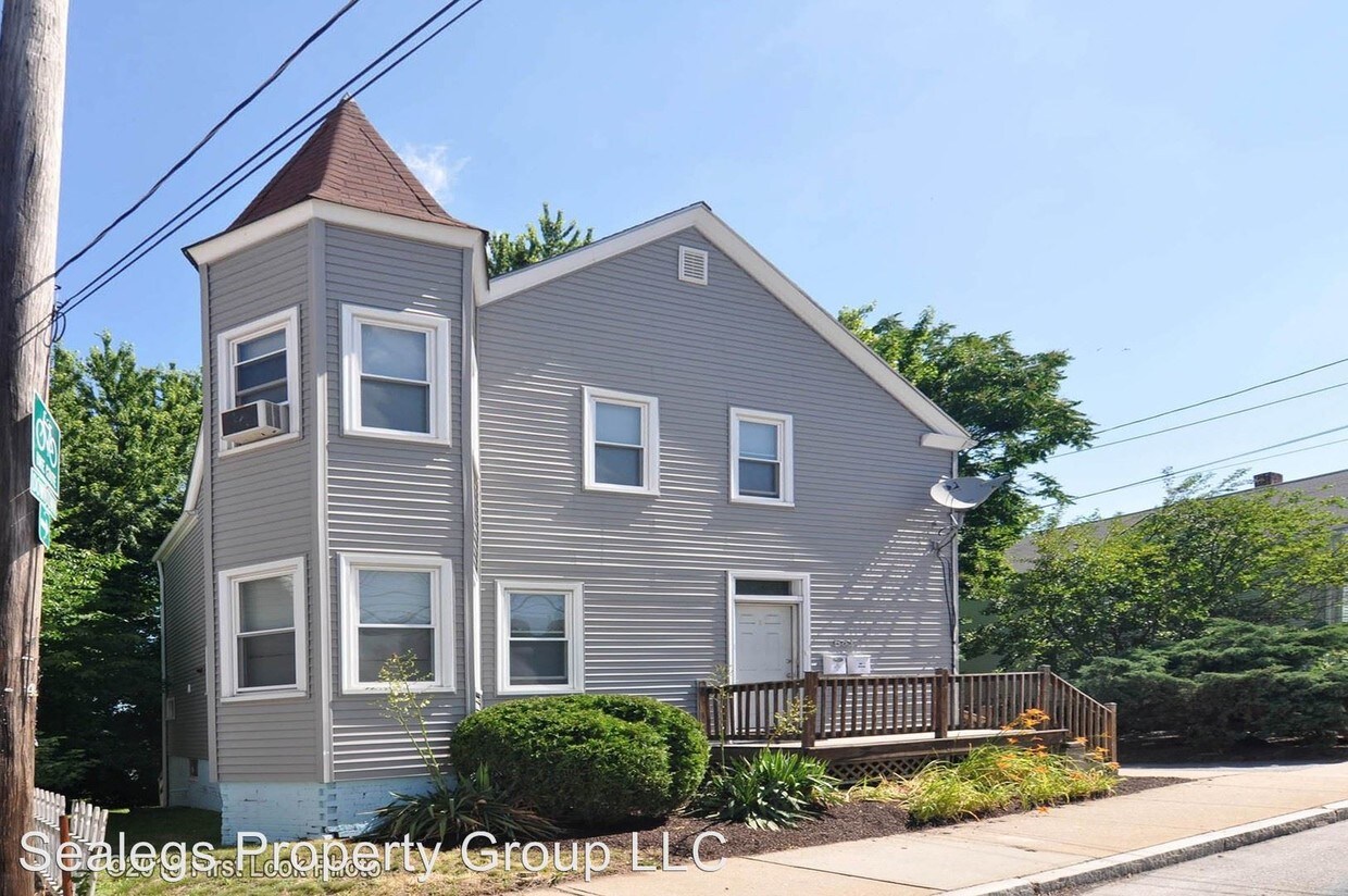 Primary Photo - 541 Park Ave