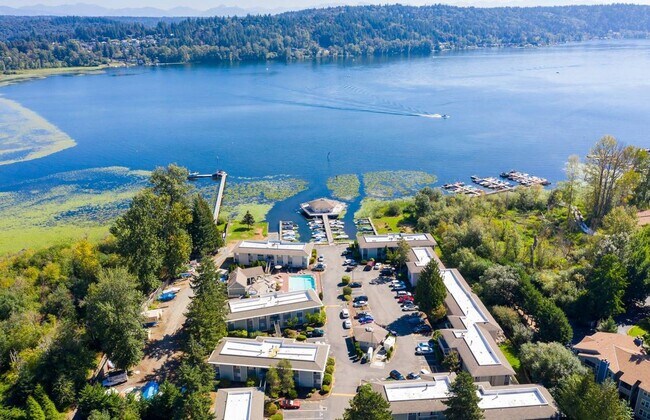 Vista del lago - 17305 NE 45th St
