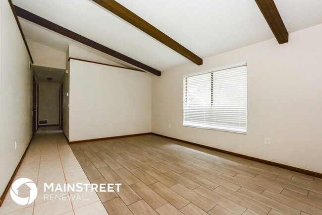 Building Photo - 4020 Park Ave