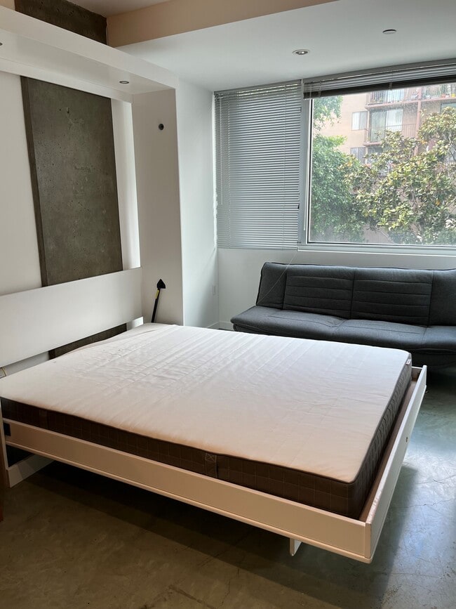 Building Photo - 766 Harrison