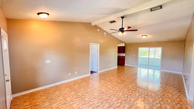 Foto del edificio - 6421 Undine Way