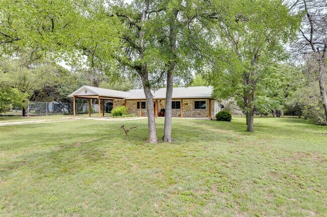 Foto del edificio - 418 Grand Prairie Cir