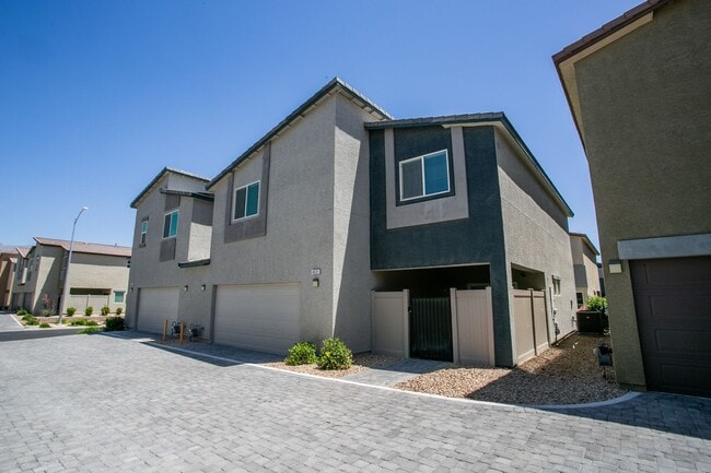 Foto del edificio - Beautiful Home in Valley Vista Available S...