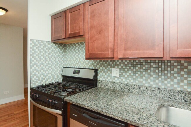 Foto del edificio - 448 W Barry Ave