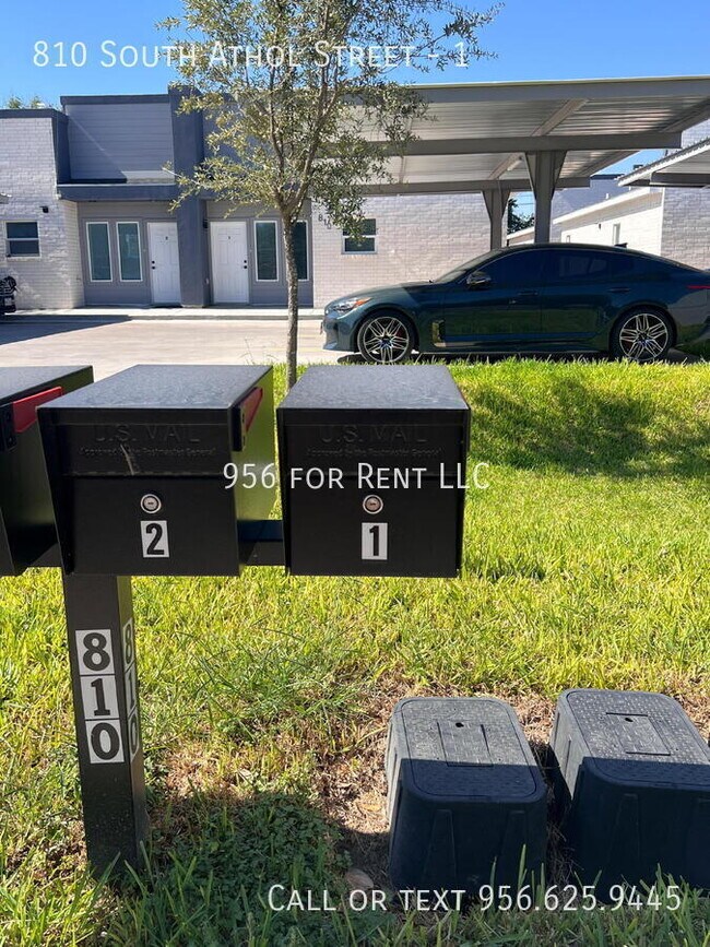 Foto del edificio - 810 S Athol St