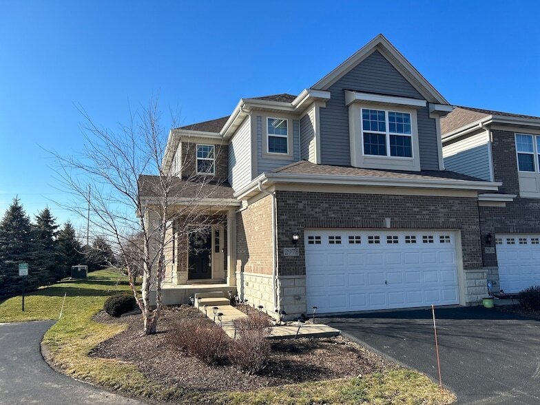 Primary Photo - 2978 Henley Ln