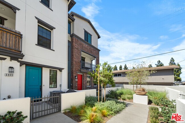 Foto del edificio - 6903 Alderwood Ave