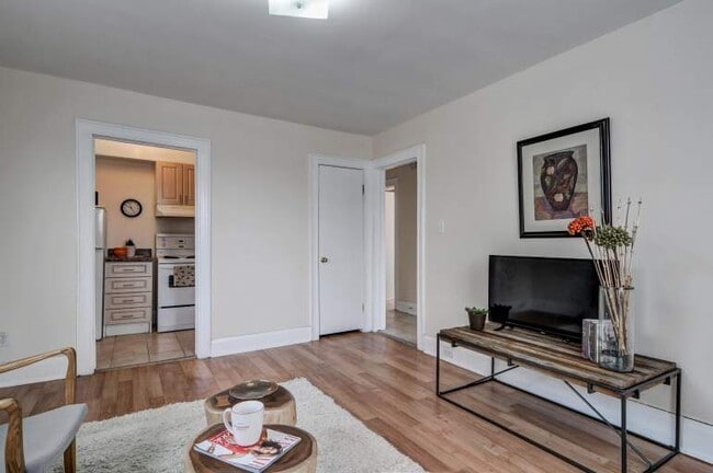 Building Photo - Donlands Apartments