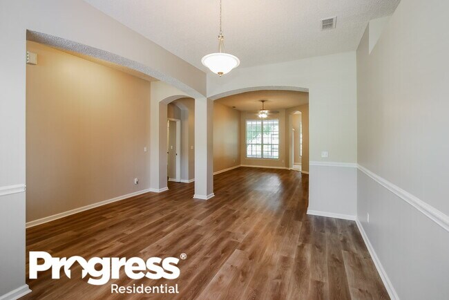 Building Photo - 304 Carolina Jasmine Ln