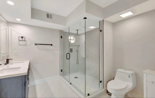 Building Photo - 17372 Boca Club Blvd