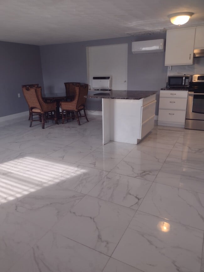 Foto del edificio - 1164 Kehosee Ln