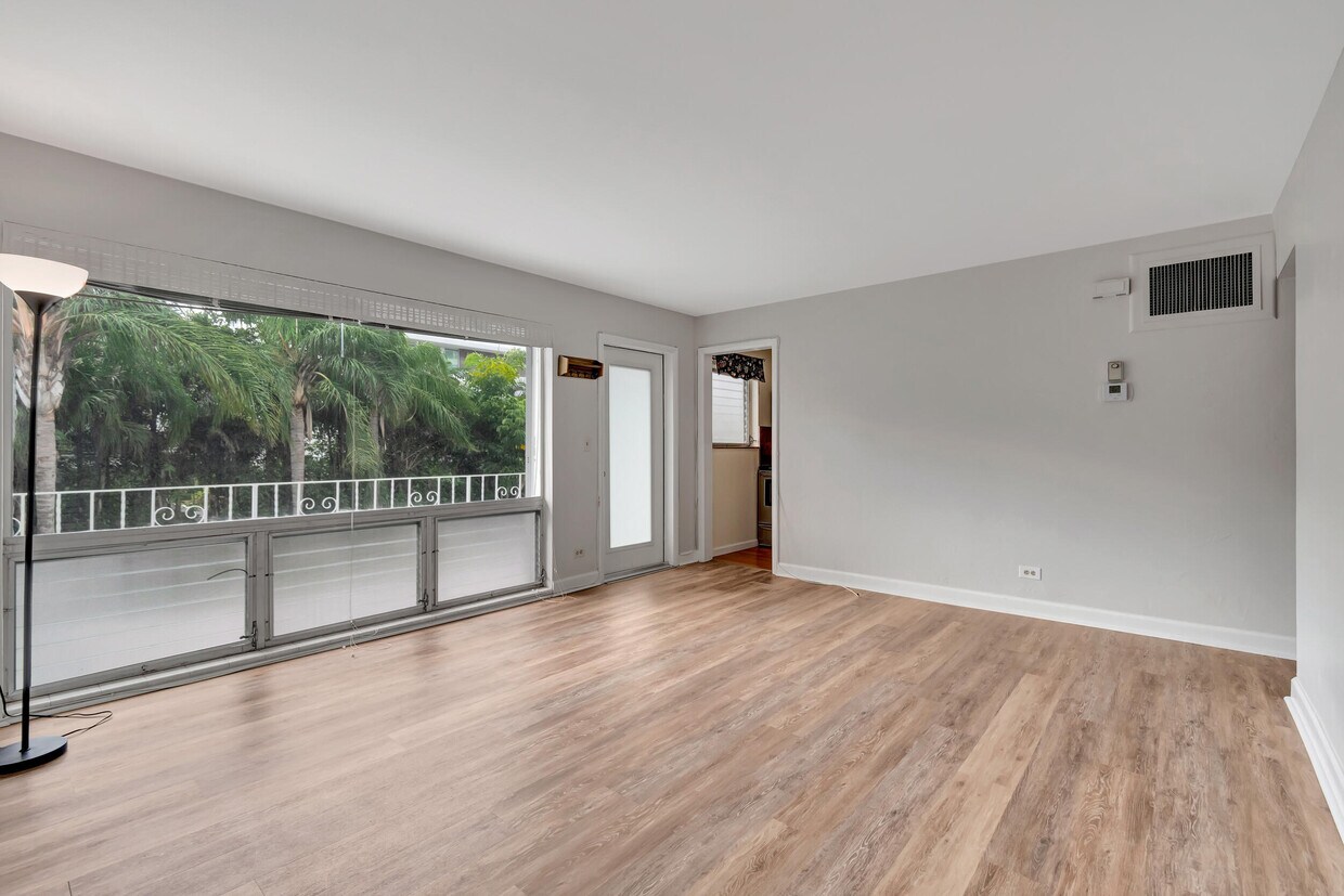 414 Seasage Dr Unit 6, Delray Beach, FL 33483 Condo for Rent in