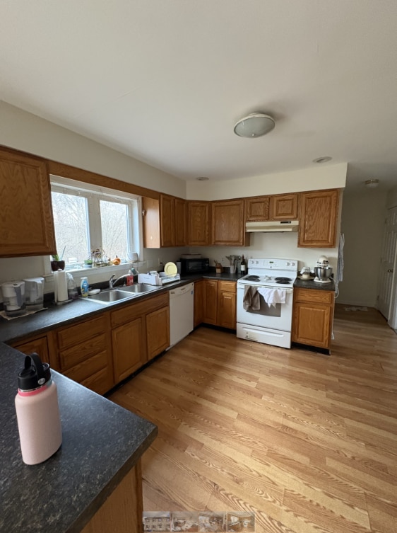 Photo - 298 Belchertown Rd House