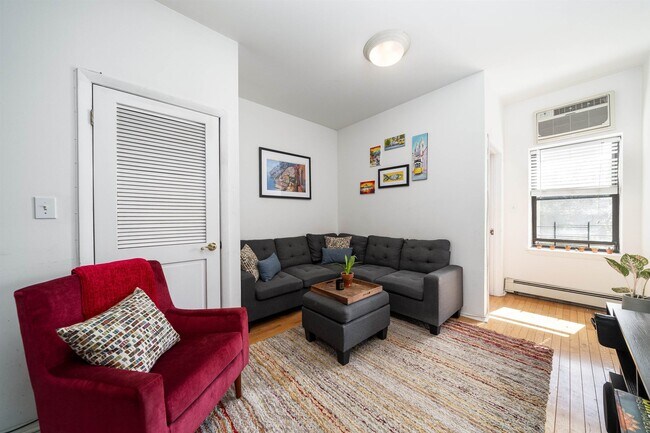 Foto del edificio - 805 Park Ave