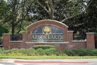 Building Photo - 616 Arbor Lakes Cir