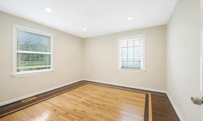 Foto del edificio - 472 Spicer Street