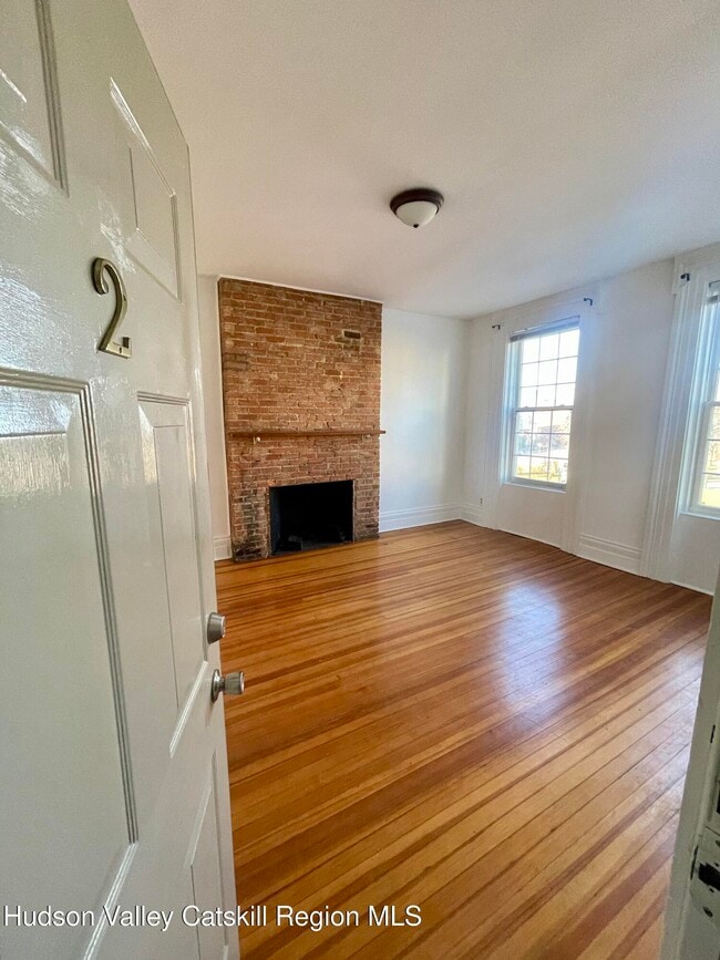 Foto del edificio - 707 Warren St